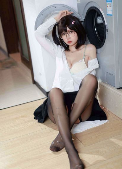 欧美美女被_720高清视频观看